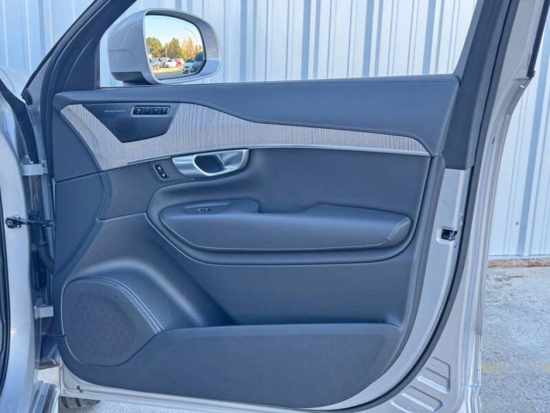 2024 Volvo XC90 B6 Ultimate Bright Theme 7P