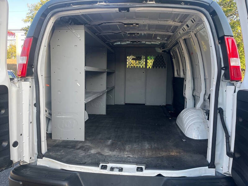 2021 Chevrolet Express 2500