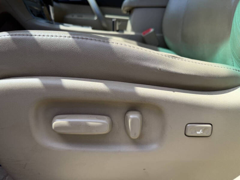 2010 Toyota Highlander SE
