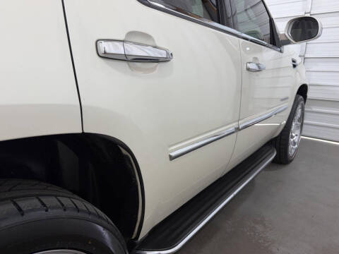 2014 Cadillac Escalade Luxury