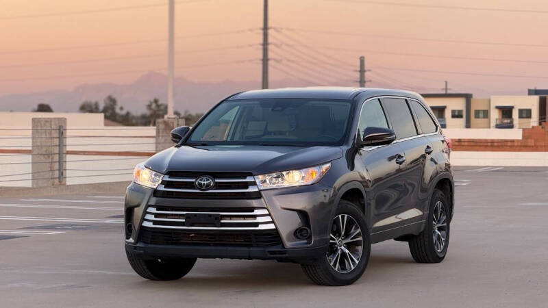 2018 Toyota Highlander LE