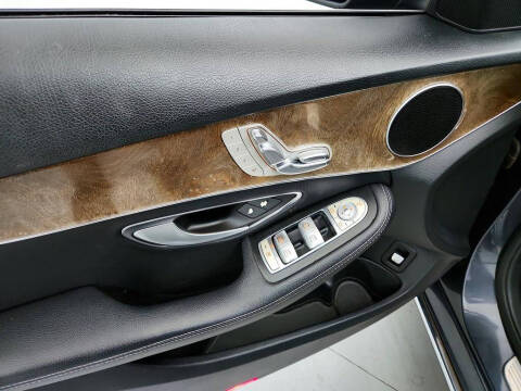 2016 Mercedes-Benz C-Class C 300