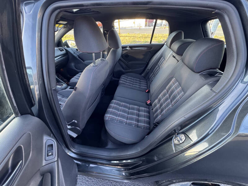 2011 Volkswagen GTI Base PZEV