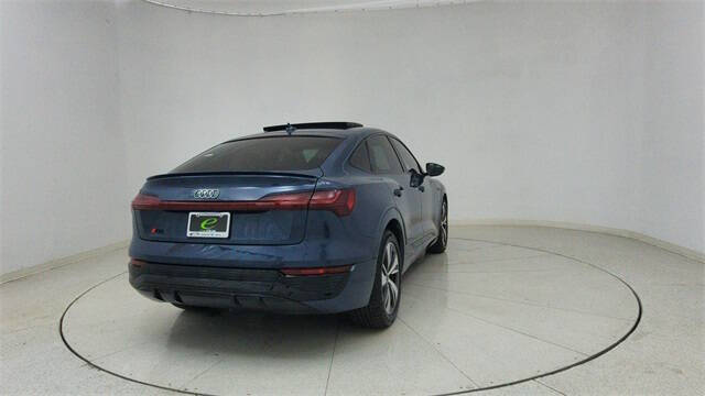 2024 Audi Q8 Sportback e-tron quattro Premium S line