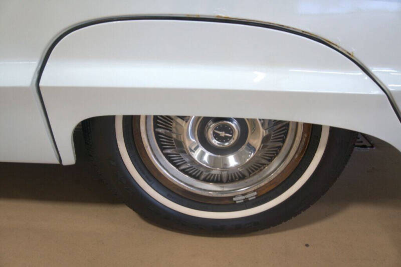 1964 Ford Thunderbird