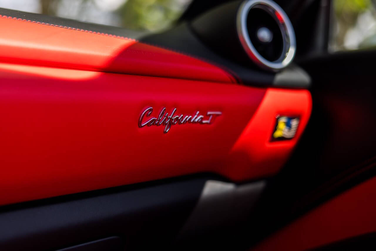 2015 Ferrari California T 48