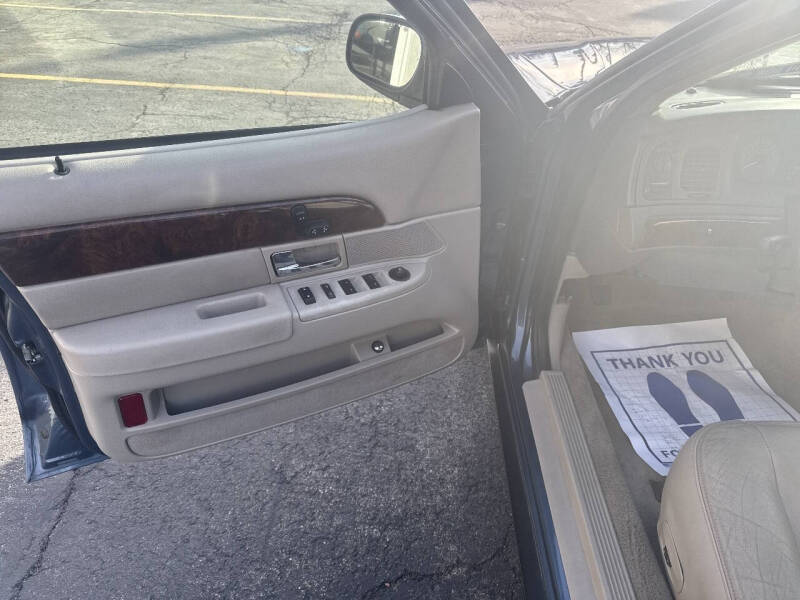 2009 Mercury Grand Marquis LS