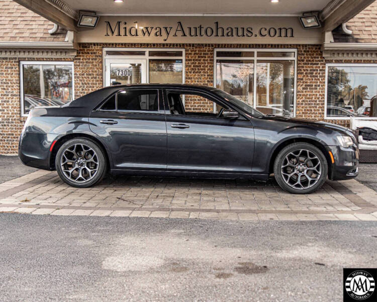2017 Chrysler 300