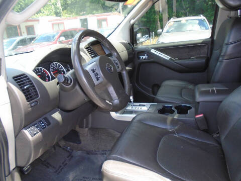 2012 Nissan Pathfinder LE