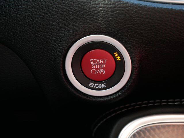 2015 Dodge Challenger SRT Hellcat