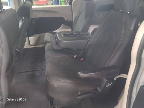 2017 Chrysler Pacifica LX