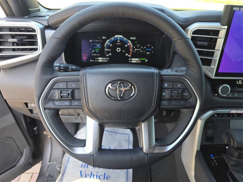 2025 Toyota Tundra Platinum HV