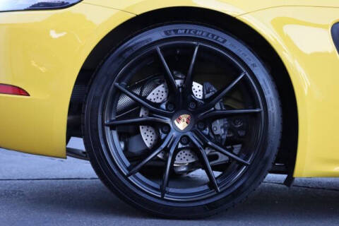 2021 Porsche 718 Cayman