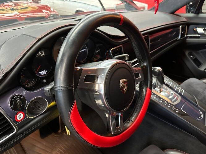 2013 Porsche Panamera GTS