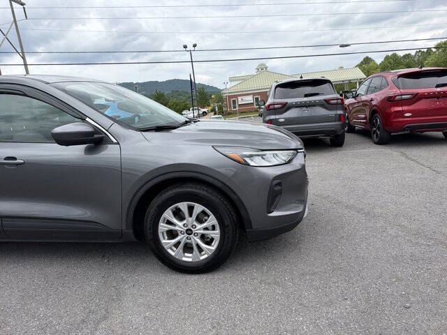 Gray 2024 Ford Escape Active Active 4dr SUV 2