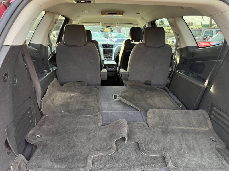 2011 Chevrolet Traverse LT