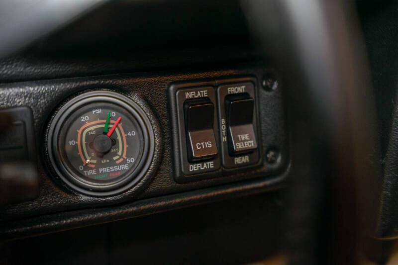 1998 AM General Hummer Hard Top