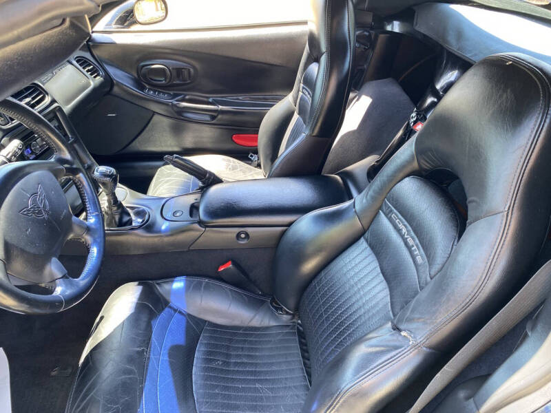 2004 Chevrolet Corvette