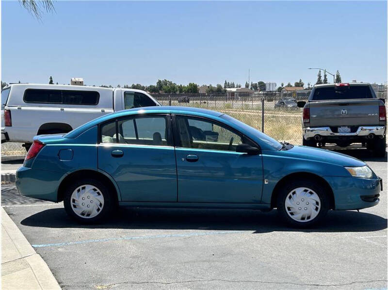 2005 Saturn Ion 2
