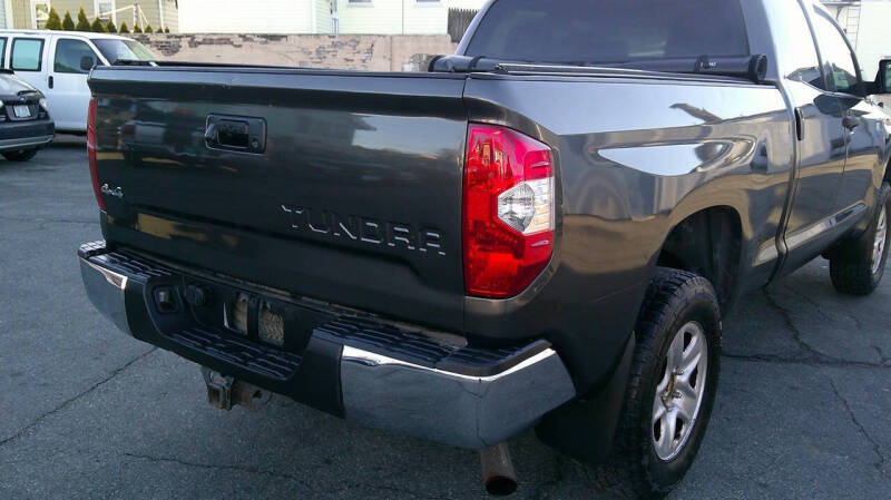 2015 Toyota Tundra SR