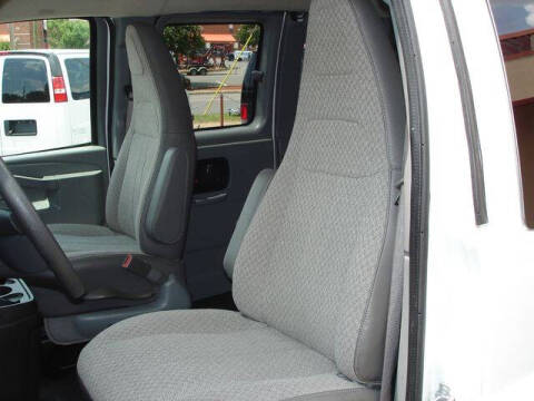 2017 Chevrolet Express LT 3500