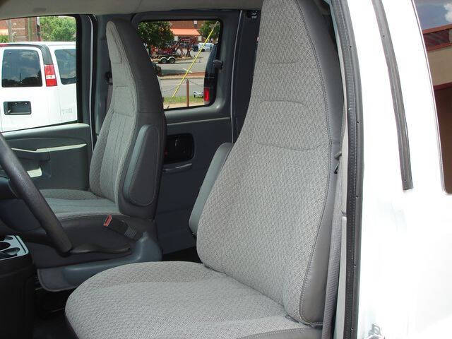 2017 Chevrolet Express LT 3500