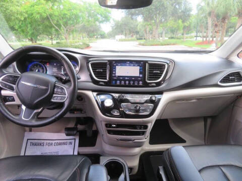 2020 Chrysler Pacifica Touring L Plus