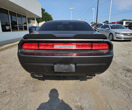 2014 Dodge Challenger SXT