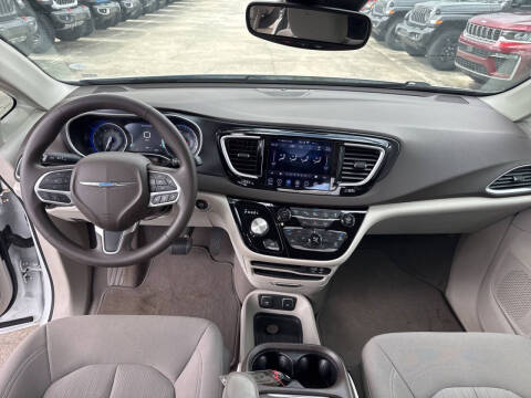 2020 Chrysler Pacifica Touring