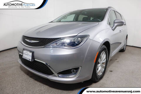 2017 Chrysler Pacifica