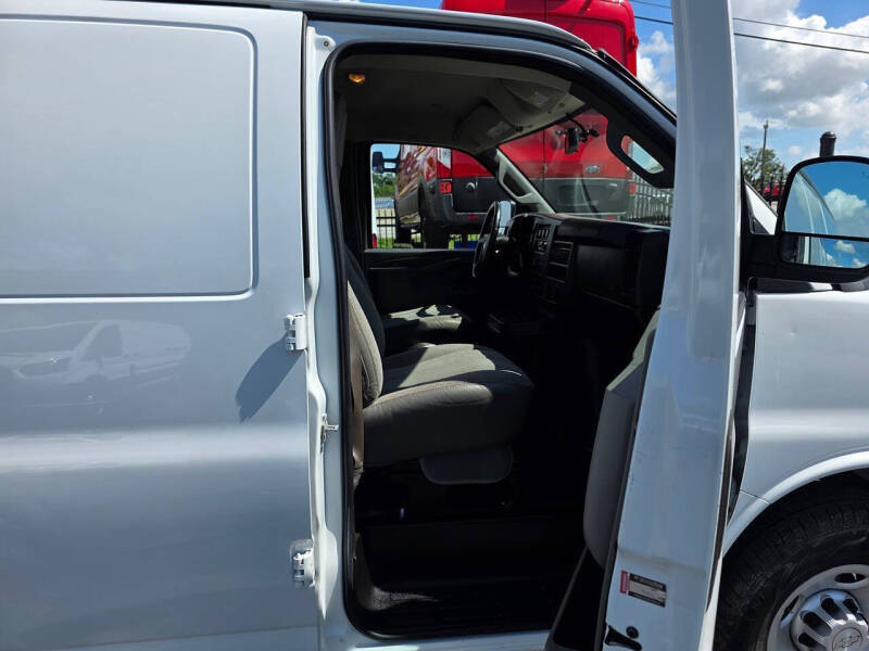 2020 Chevrolet Express 2500