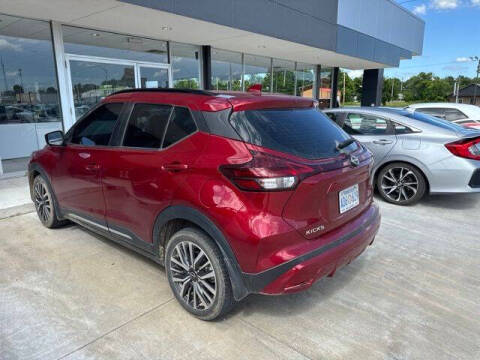 2023 Nissan Kicks SR
