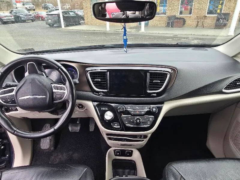 2018 Chrysler Pacifica Touring L Plus