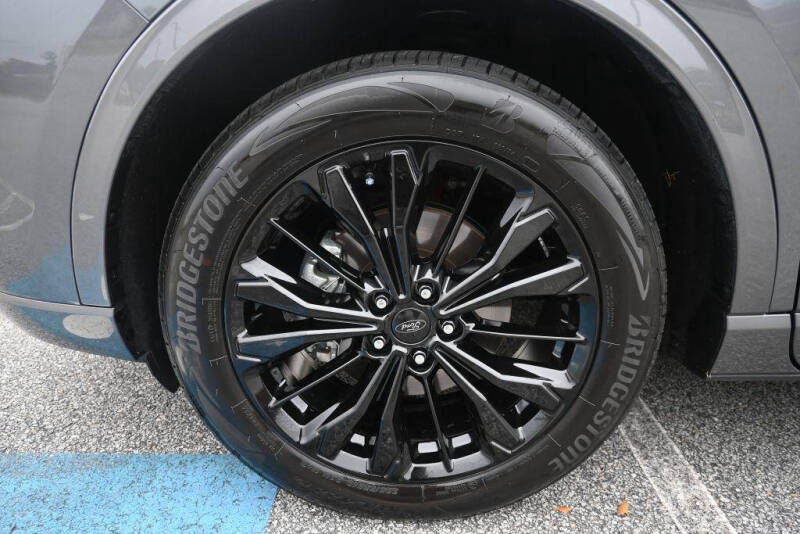 2023 Ford Escape ST-Line Elite