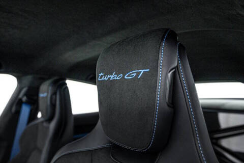 2025 Porsche Taycan Turbo GT w/ Weissach Package