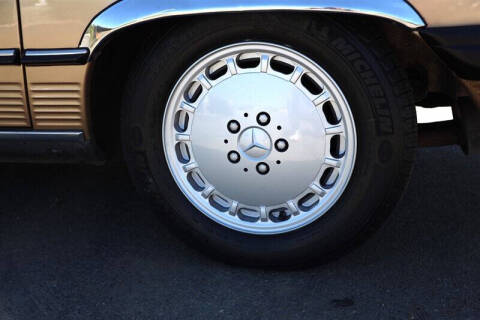 1986 Mercedes-Benz 560-Class 560 SL