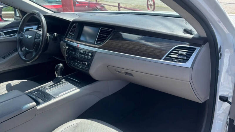 2016 Hyundai Genesis