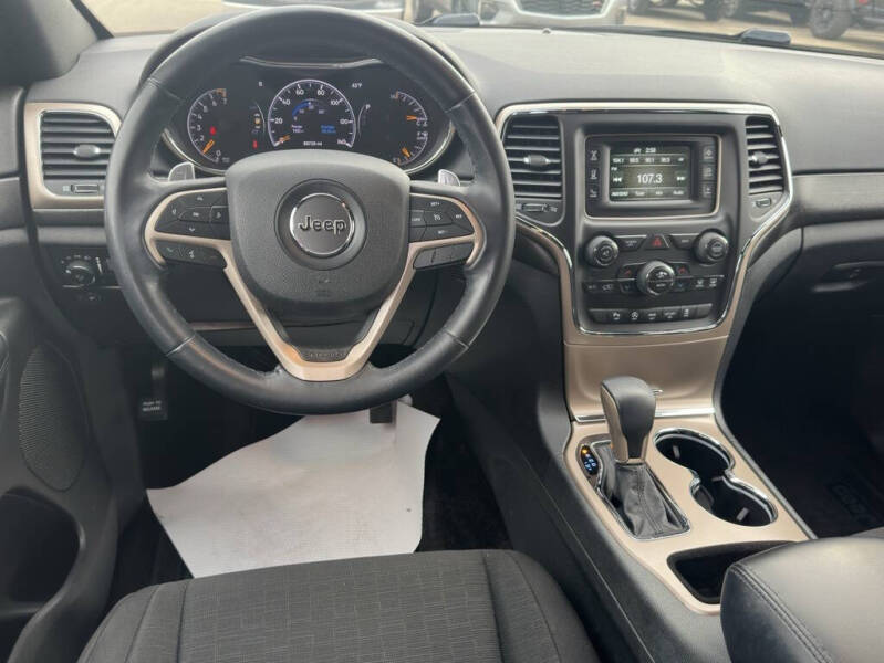 2017 Jeep Grand Cherokee Laredo