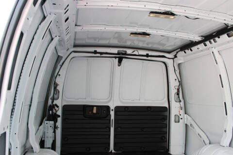 2025 Chevrolet Express 3500
