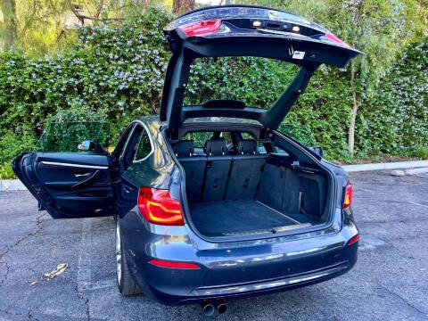 2017 BMW 3 Series 330i xDrive Gran Turismo