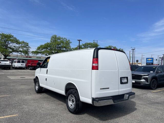 2026 Chevrolet Express 2500