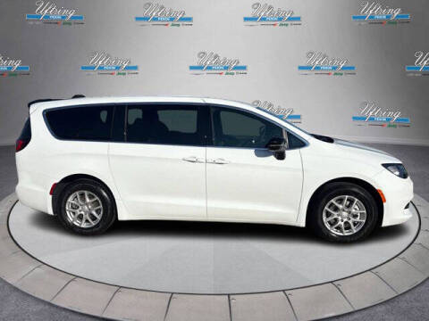 2026 Chrysler Voyager LX