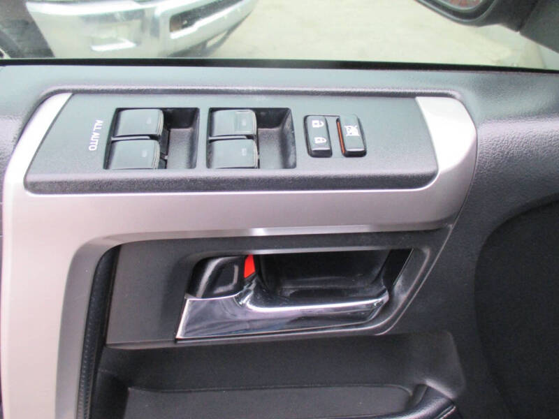 2018 Toyota 4Runner SR5 - Photo 9