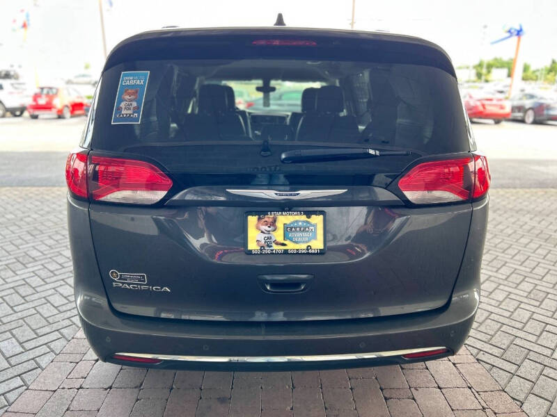 2019 Chrysler Pacifica Touring L