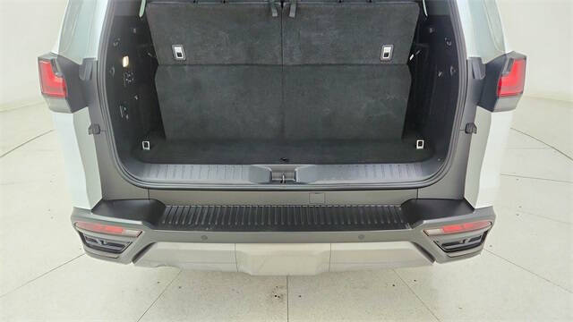 2023 Lexus LX 600 Luxury