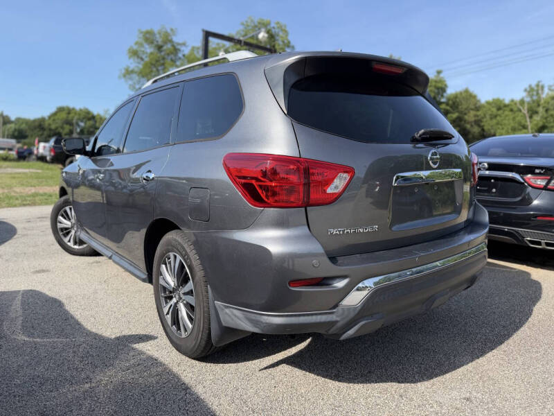 2019 Nissan Pathfinder S