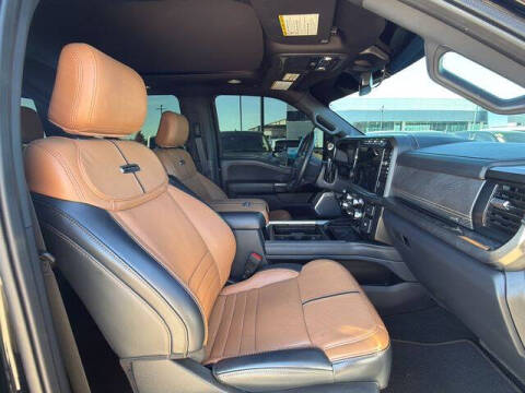 2023 Ford F-450 Super Duty Platinum