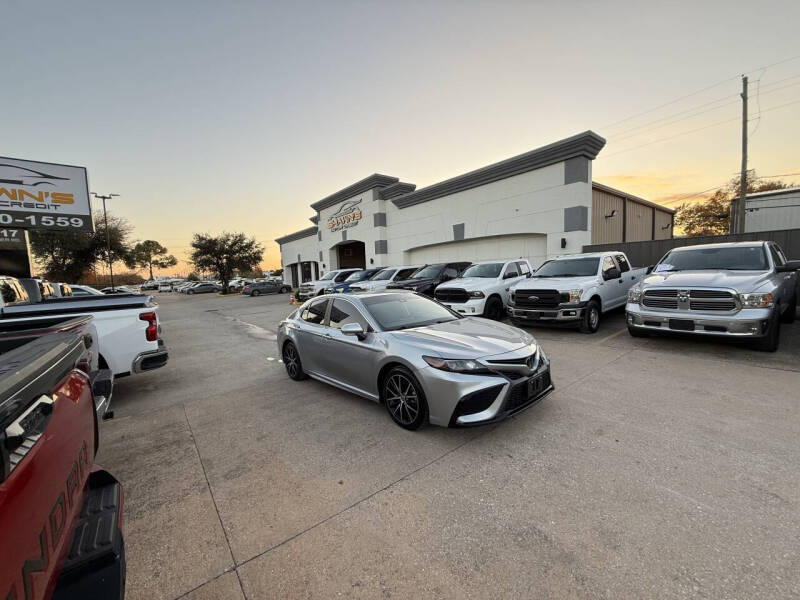 2022 Toyota Camry SE