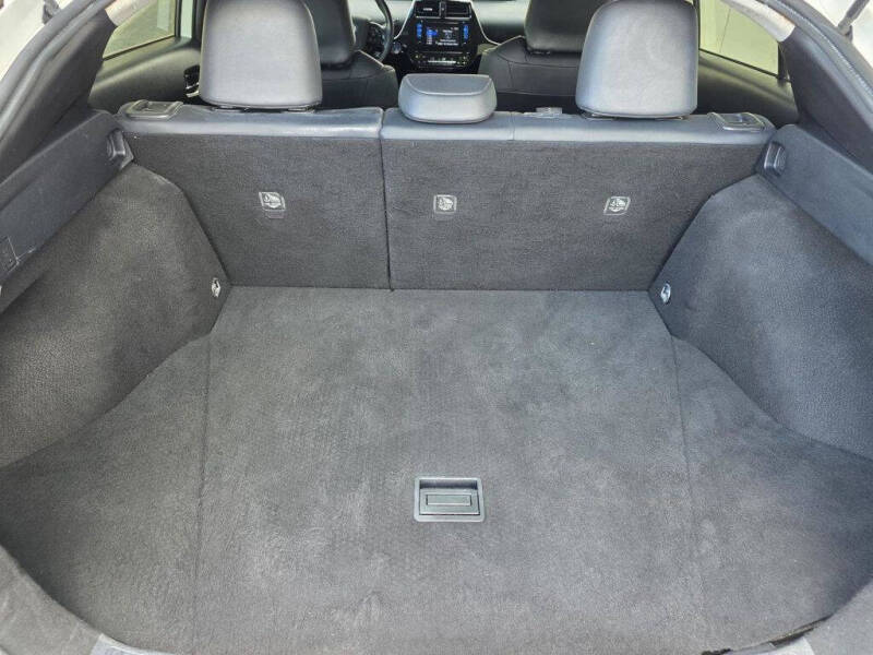 2019 Toyota Prius XLE AWD-e