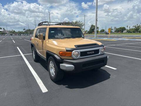 2008 Toyota FJ Cruiser for sale at Nation Autos Miami in Hialeah FL